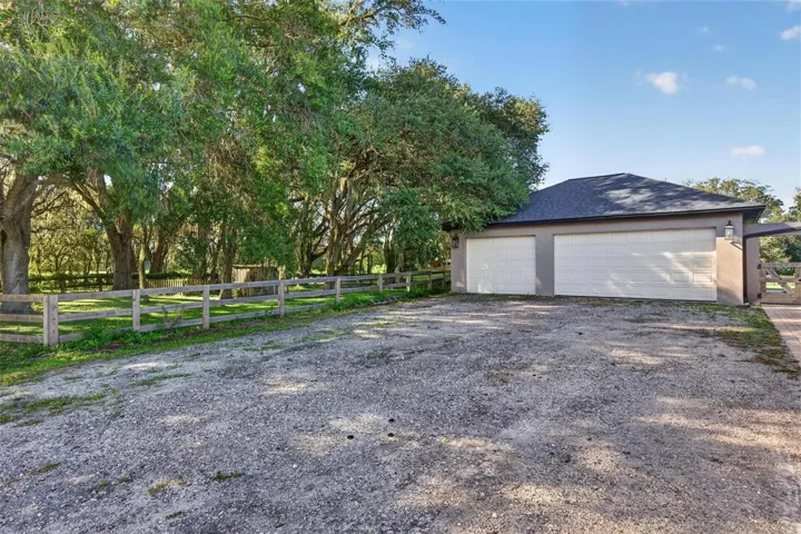 Detached 3 car garage