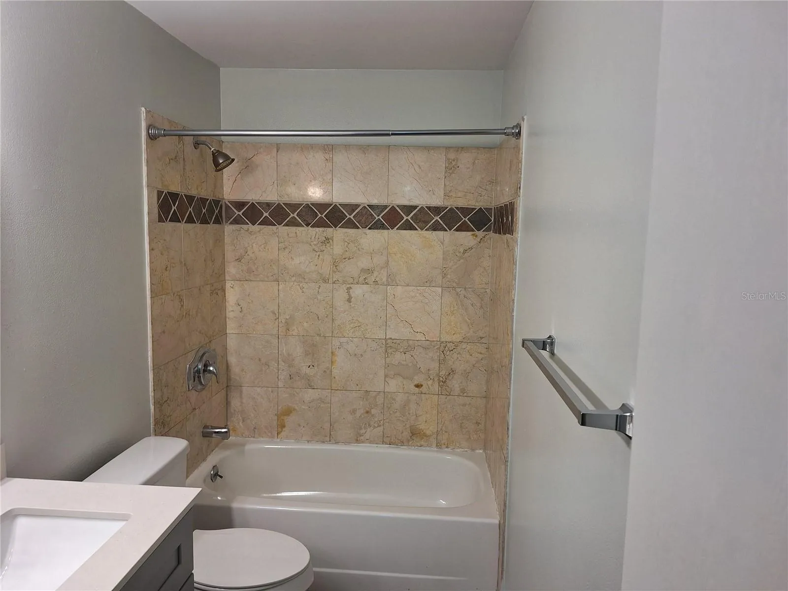 Guest bath.