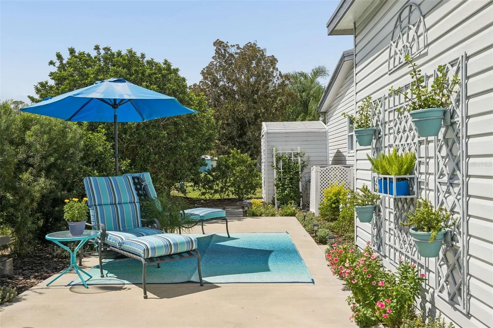 Private patio