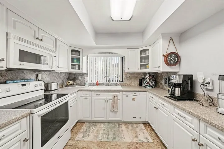 825 South Village Drive N #102, St Pete FL 33716