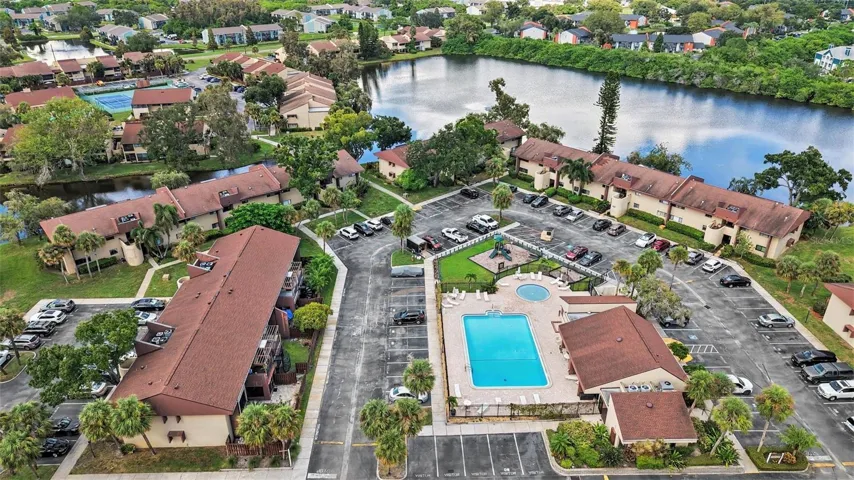 825 South Village Drive N #102, St Pete FL 33716