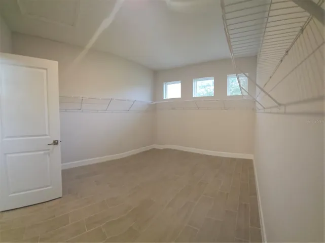 Walkin Large closet in main bedroom