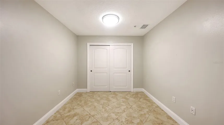 Den