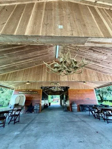 BARN &amp; EVENT SPACE