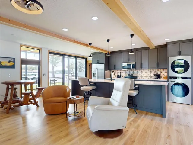 living/dining area