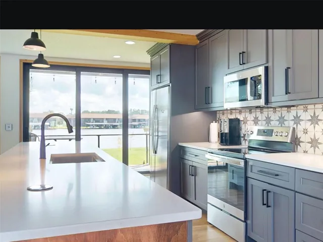 kitchen with snack bar