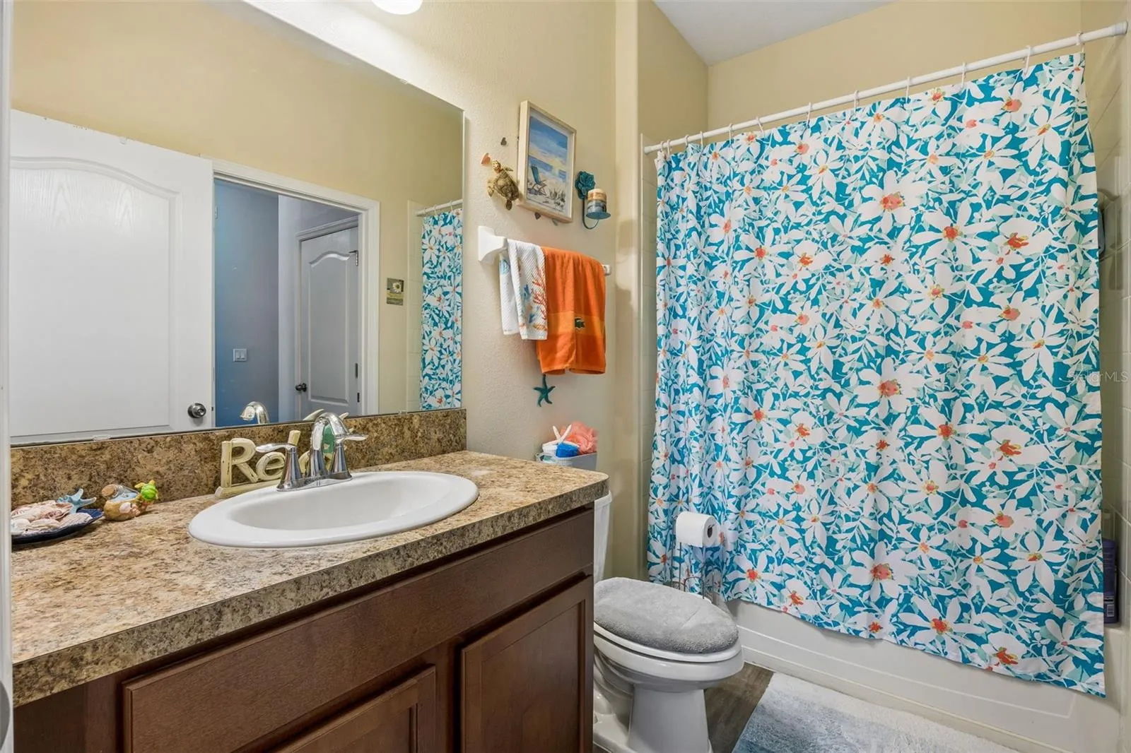 2nd Bathroom