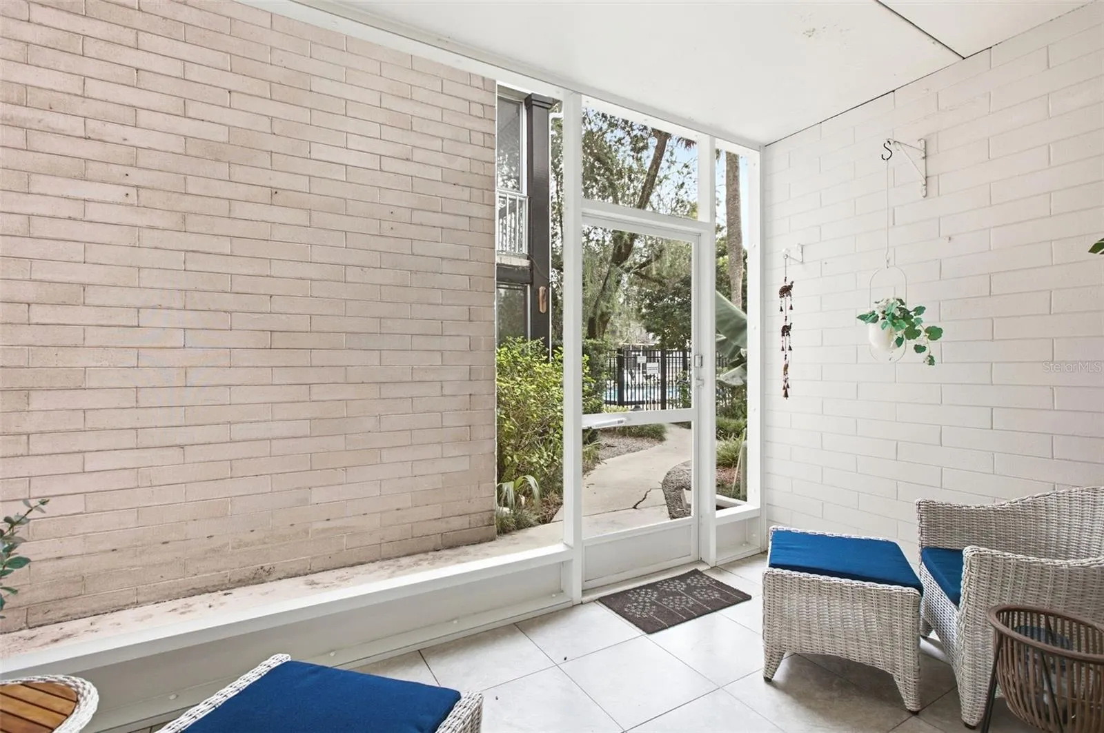 Screened in Porch
