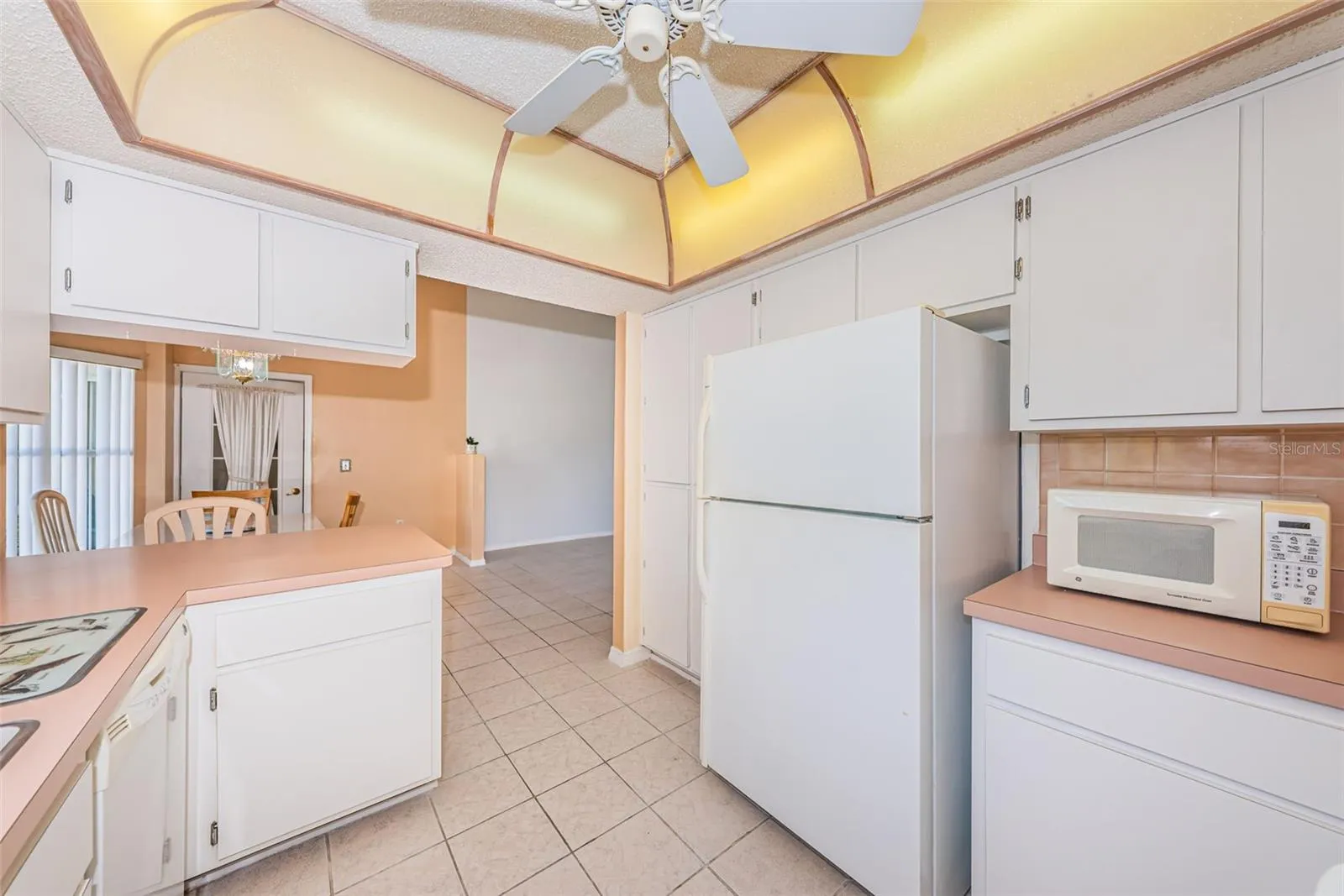 White Kitchen