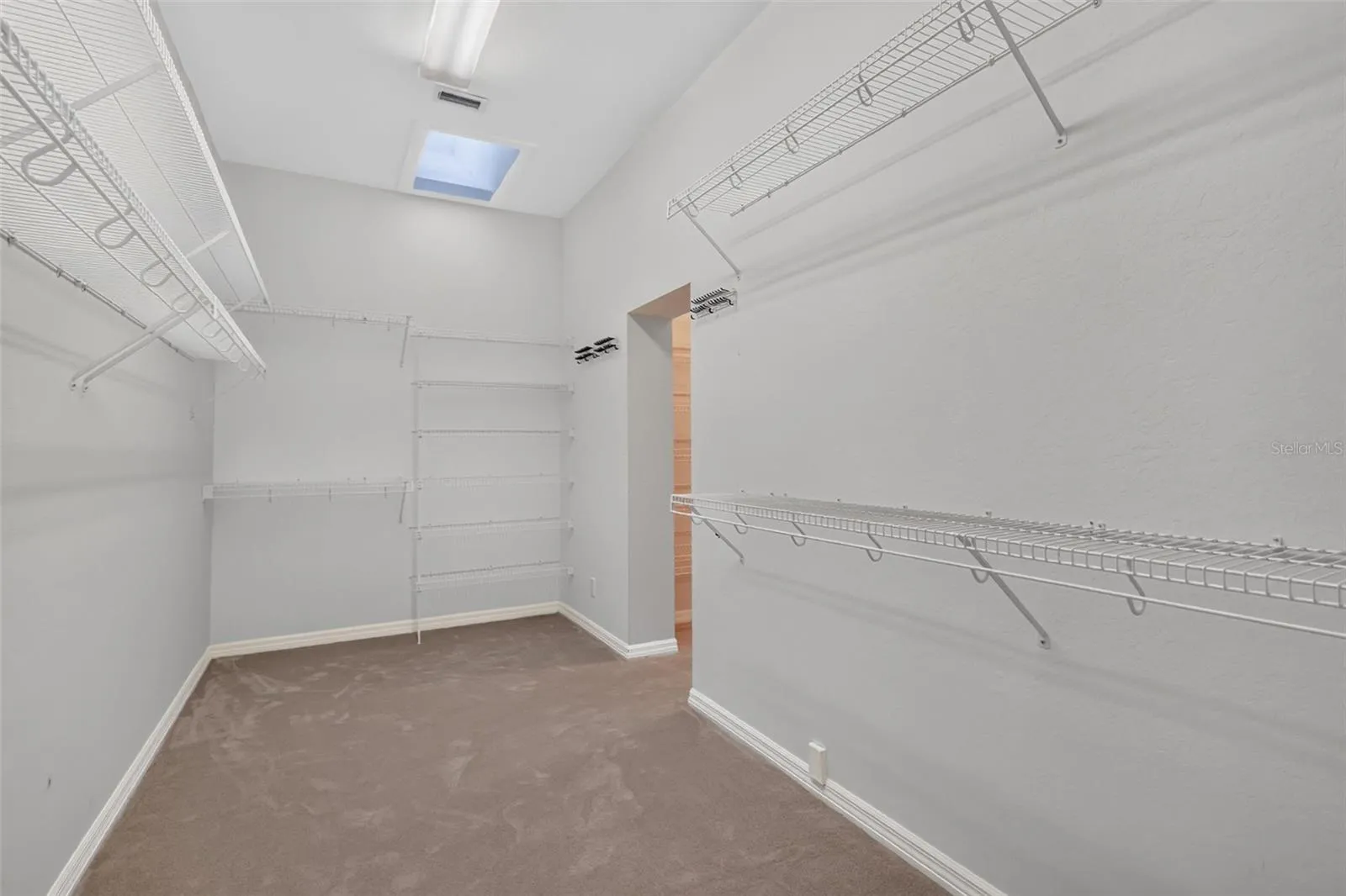 Extended Rear Walk-In Closet