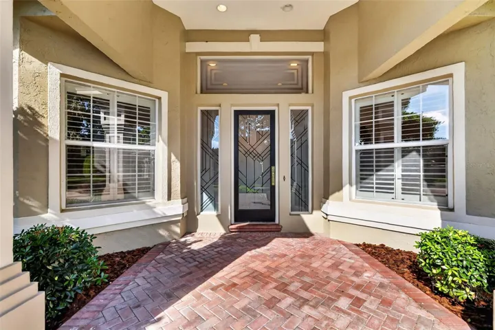 Front Entry  Vestibule