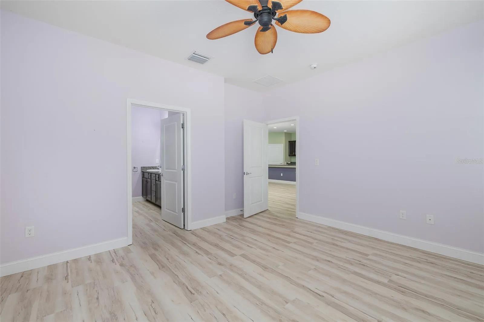 Primary suite