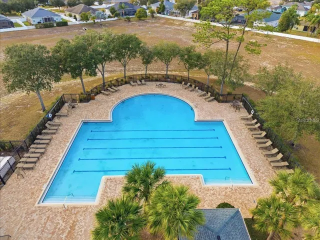 Community pool