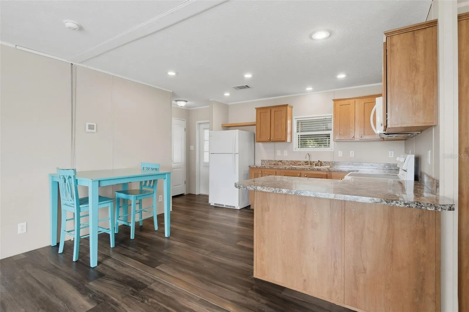Kitchen/dining area