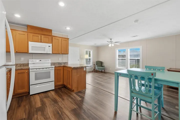 Kitchen/dining area