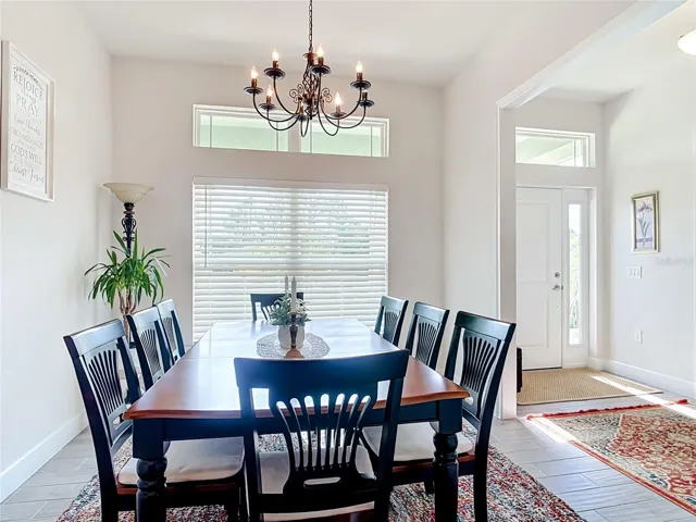 FORMAL DINING ROOM