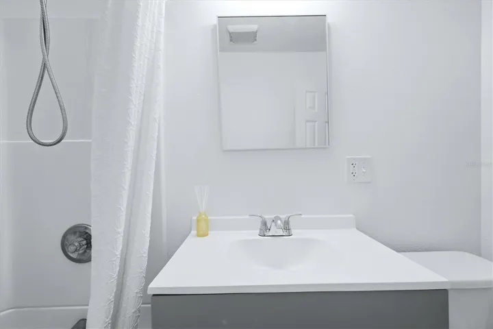 Second bathroom.