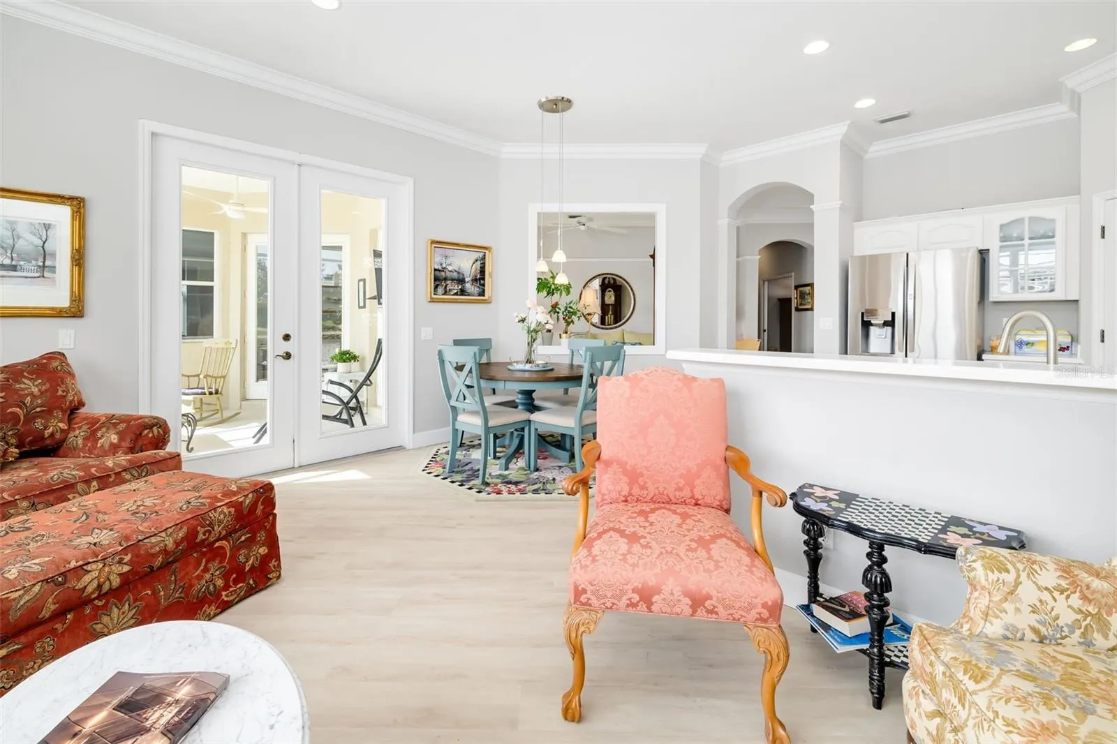 Can't point out often enough how open and airy this home is!