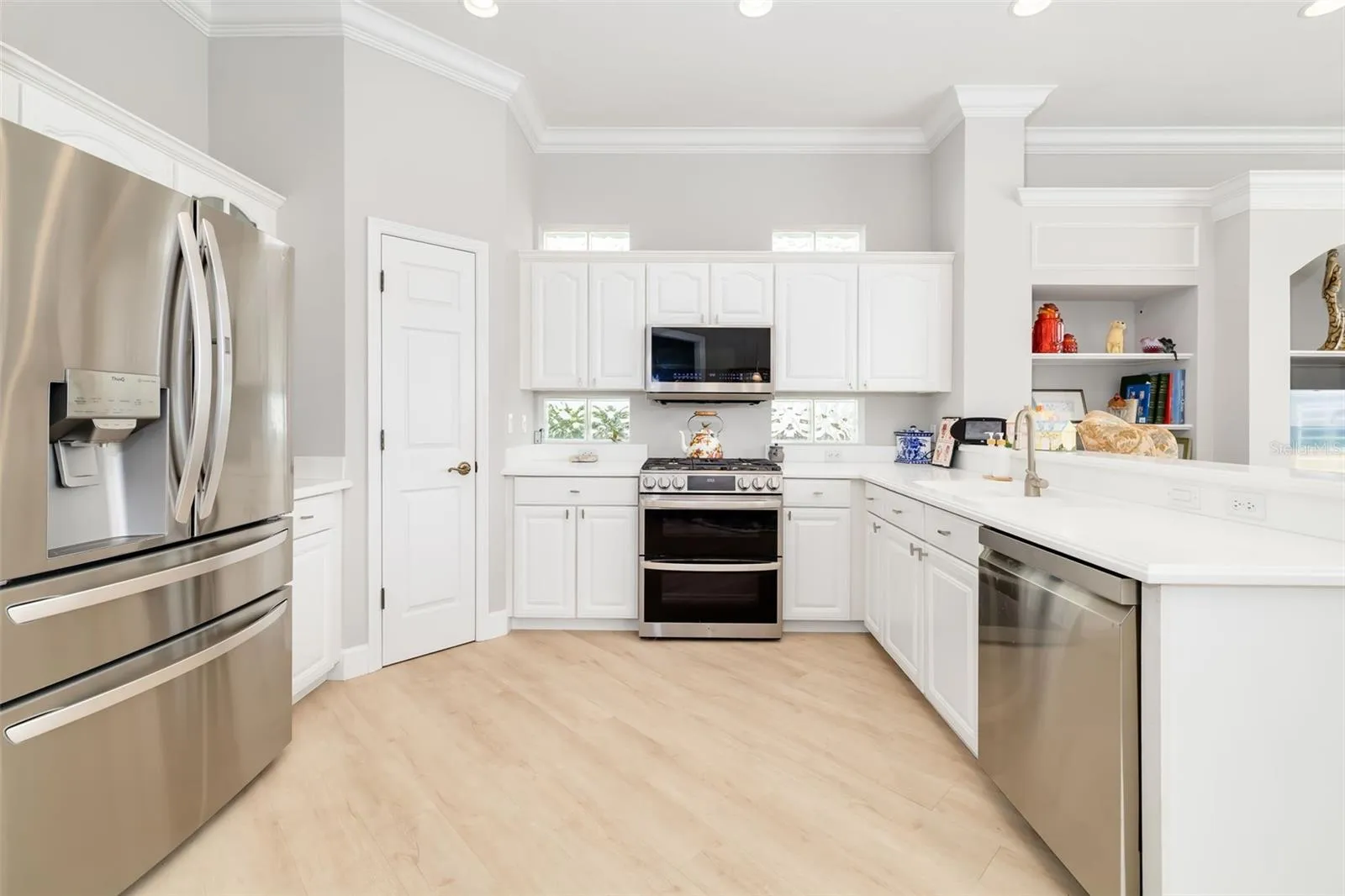 "The heart of the home" High End LG Stainless Appliances. Double Ovens and Gas Stove Top.