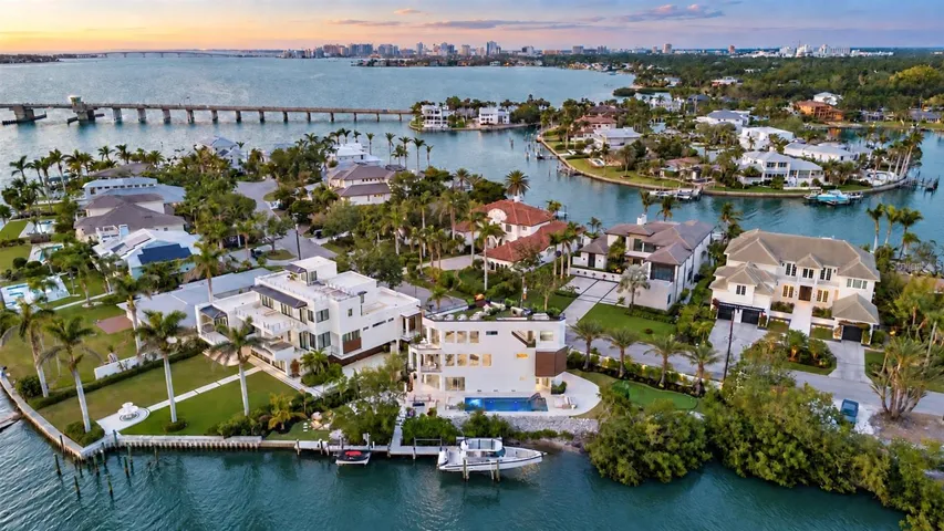 San Remo neighborhood, before the North Siesta Key bridge