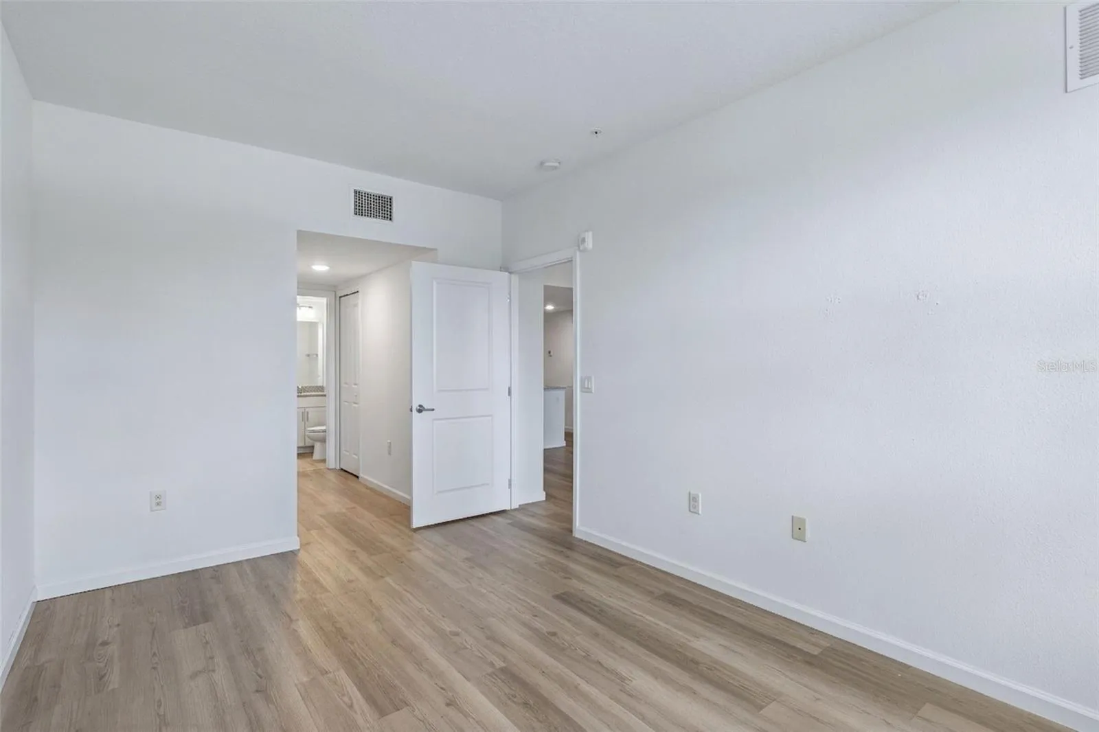 Bedroom #1