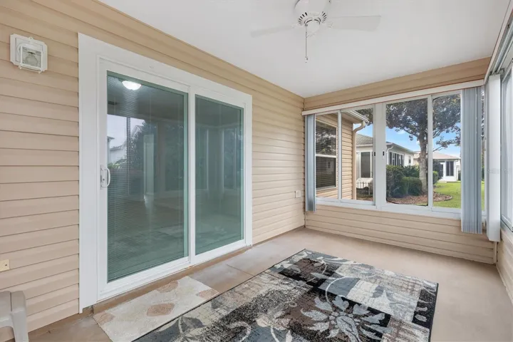 Slider to enclosed lanai