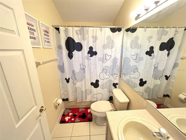 Total of 4 Bathrooms!