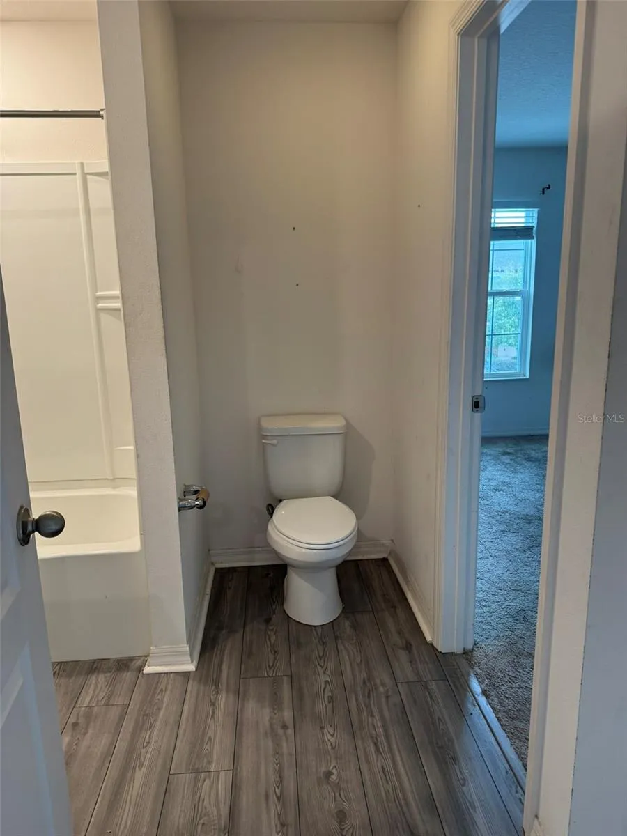 Jack and Jill Bathroom Upstairs