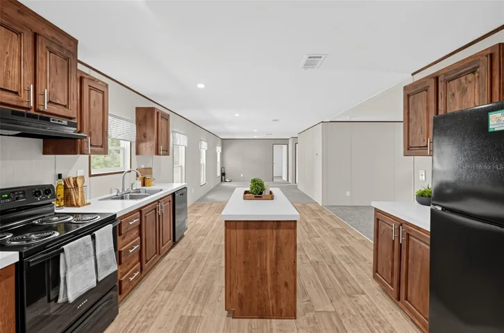 Kitchen with island