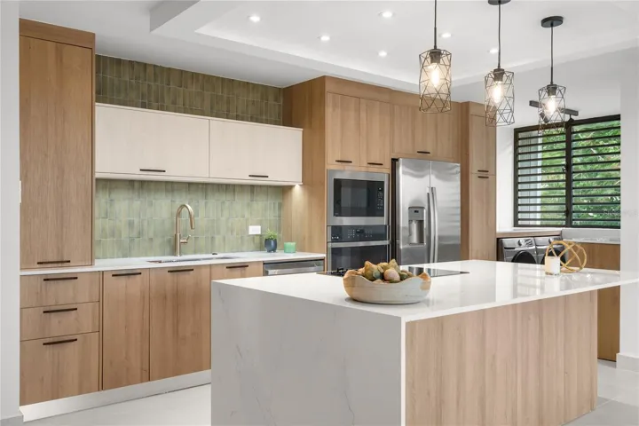 Mansiones de Garden Hills 3J | Kitchen
