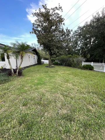 Front Yard/Side