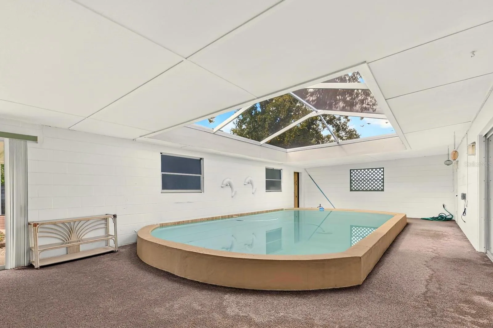 Indoor/Outdoor Lanai/Pool
