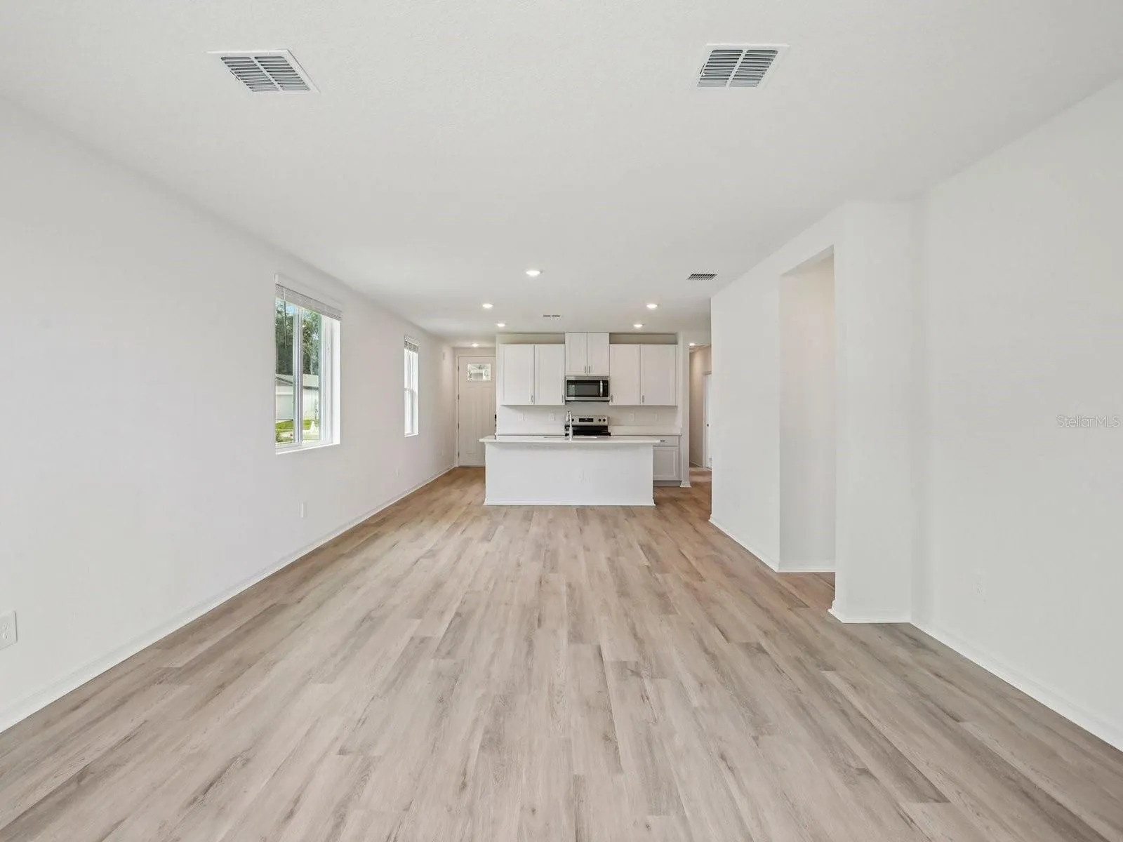 Photo is not of the actual home but of a builder home with same floorplan with similar interior finishes.