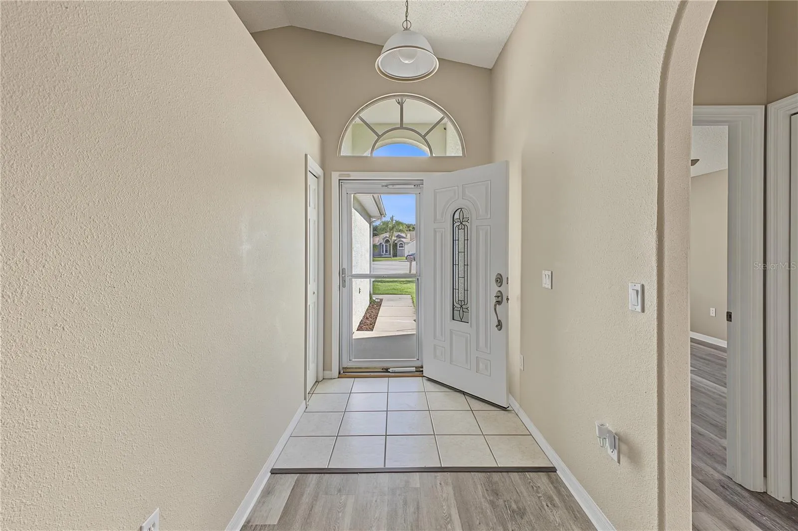 Spacious Foyer with coat closet