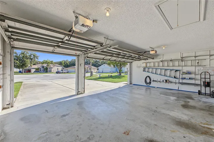 3 car garage