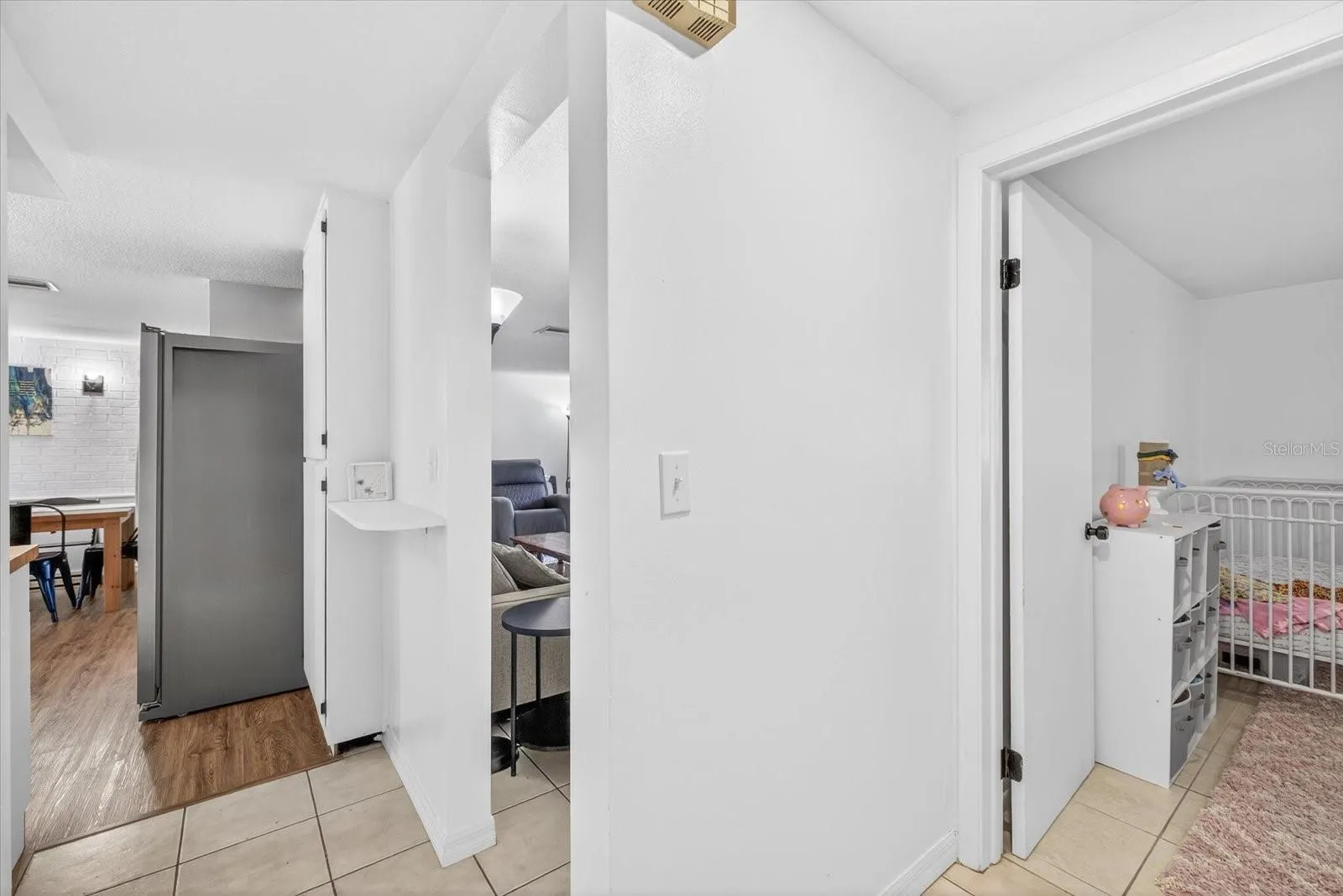 Hall/Entry Way