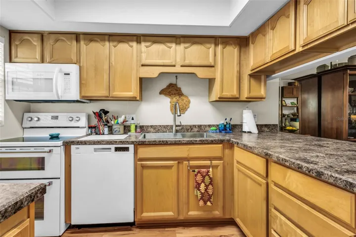 Kitchen 3