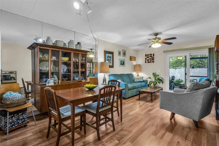 Dining Area 1