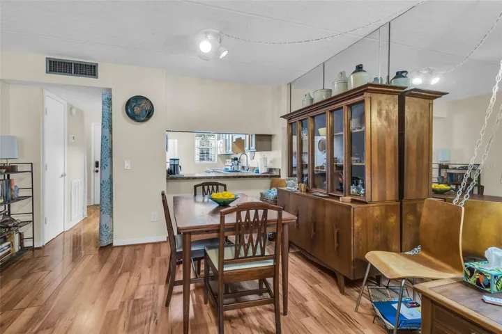 Dining Area 2