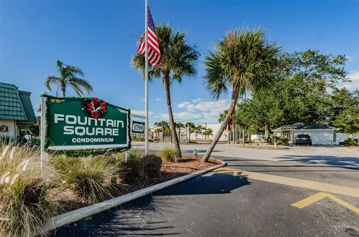 Convenient location, just south of Sunset Pt Rd on Highland Ave