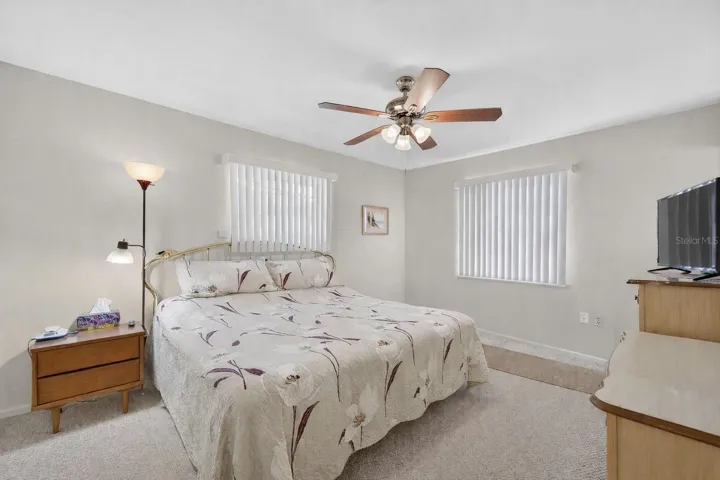TB8552164 - Primary Bedroom