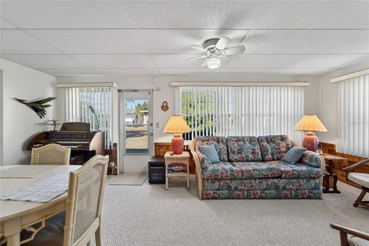 TB8552164 - Bonus Room #3 with access to back yard