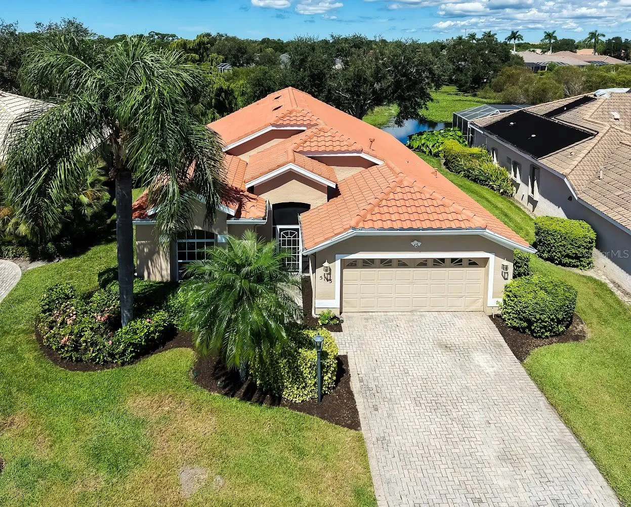 New 2025 tile roof w/ warranty, landscape maintenance free.