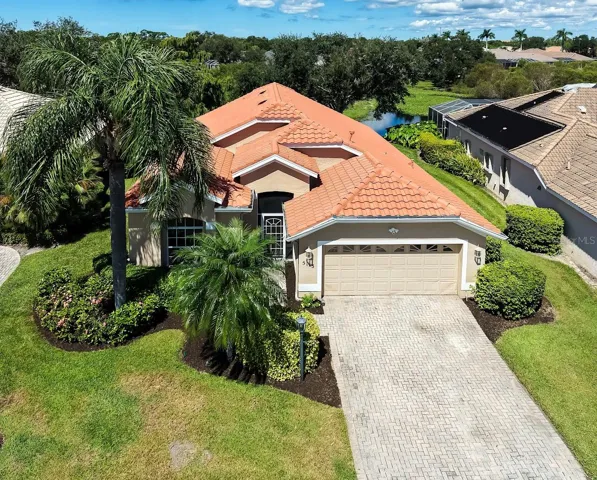 New 2025 tile roof w/ warranty, landscape maintenance free.