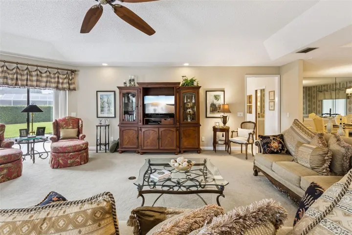 Tray Ceilings and Recessed Lighting