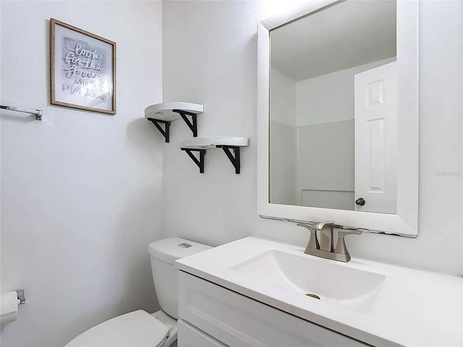 Bathroom 2 (ensuite)