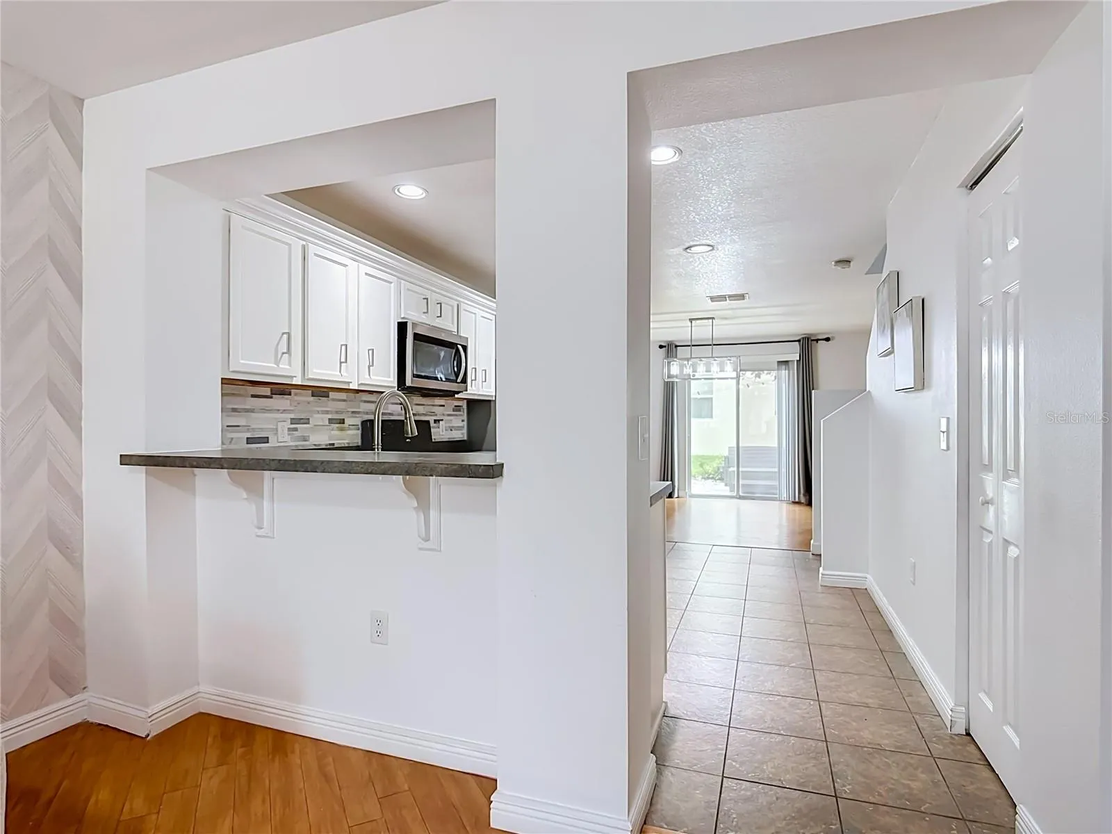Pass through to Kitchen