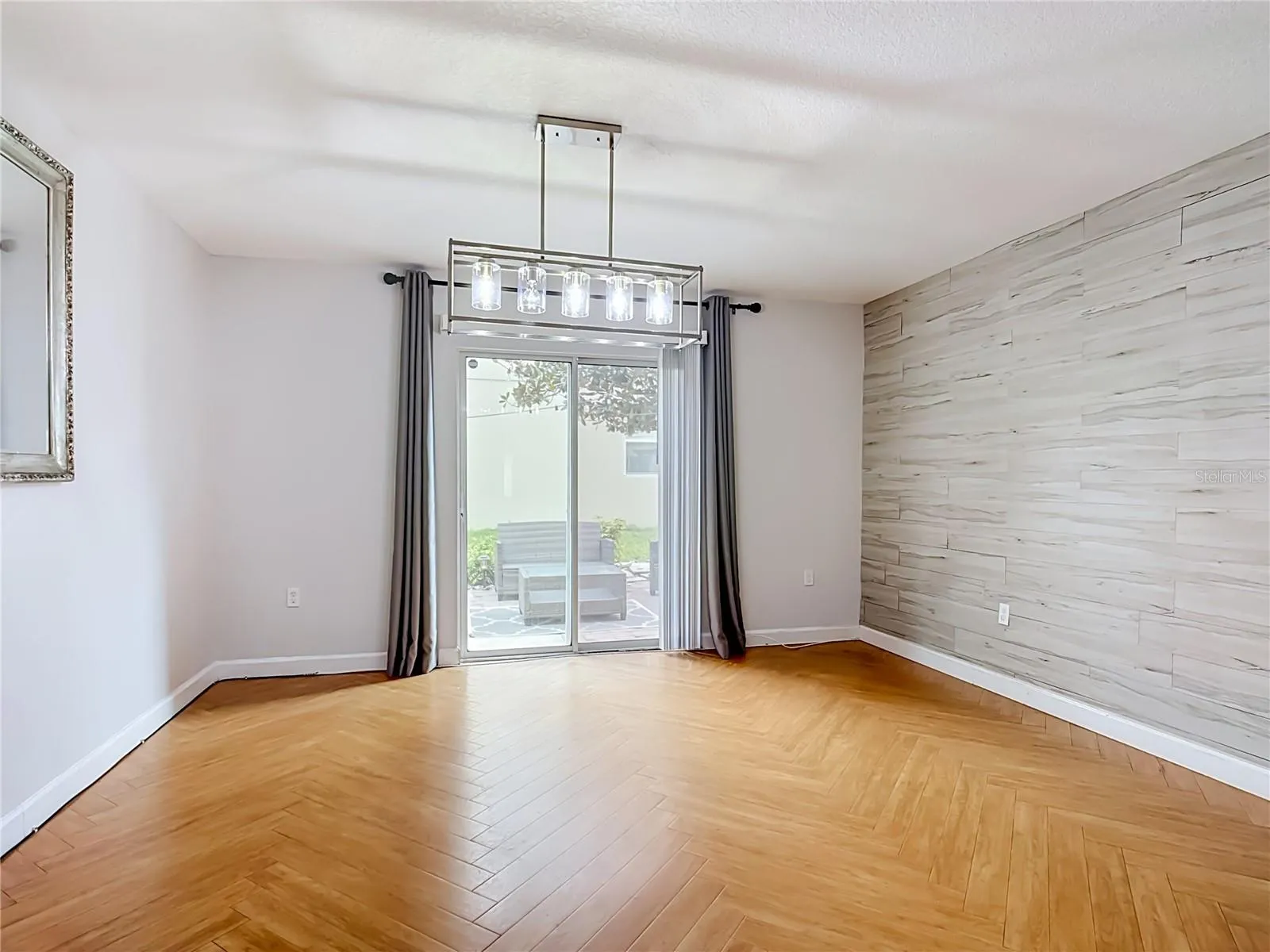 Family Room/Dining
