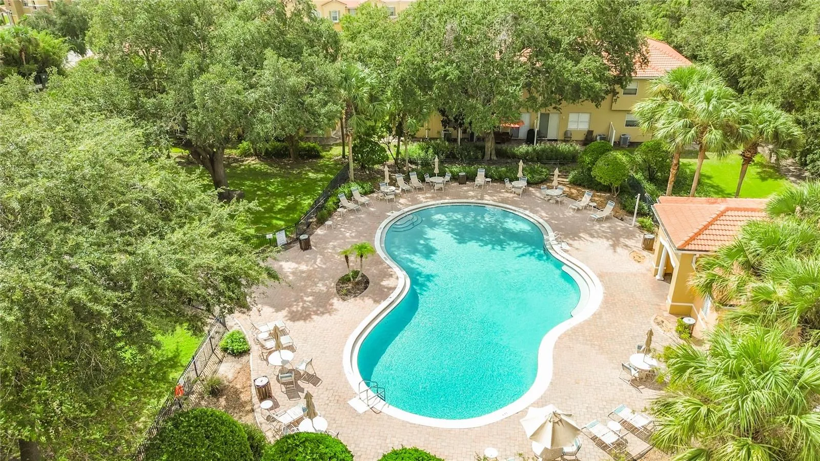 Pool &amp; Clubhouse