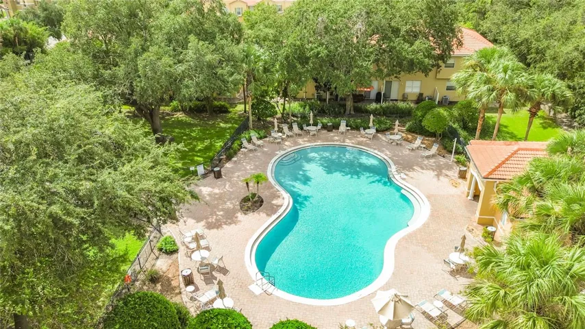 Pool &amp; Clubhouse
